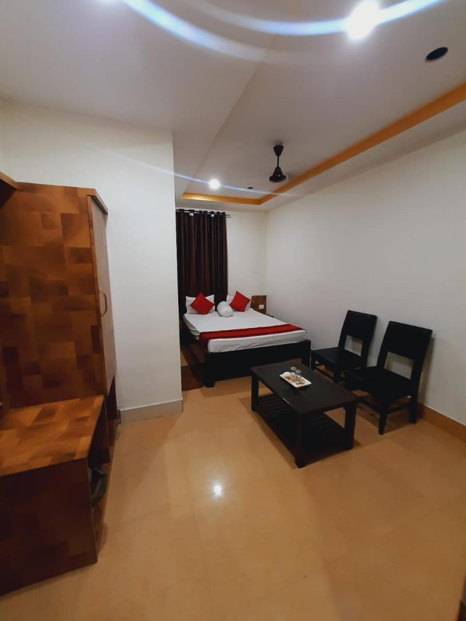 Hotel Knight Inn Airport Guwahati Ngoại thất bức ảnh
